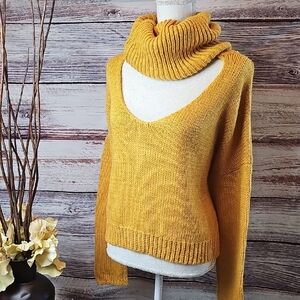 OLIVACEOUS GOLD OVERSIZED BULKY LONG SLEEVE PULLOVER TURTLENECK SWEATER